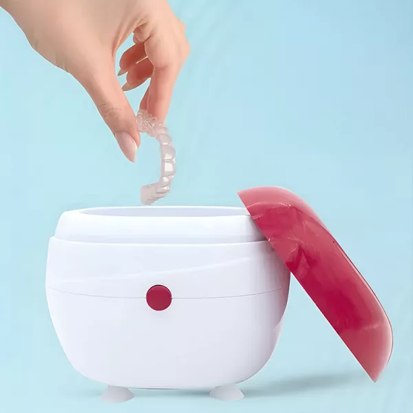 denture cleaner, retainer cleaner case